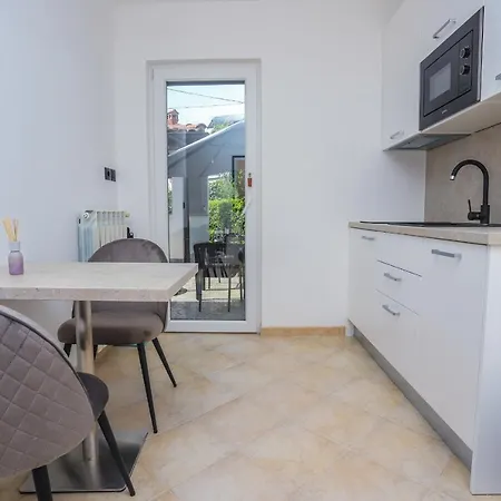 Πανσιόν Silvano Πόρετς